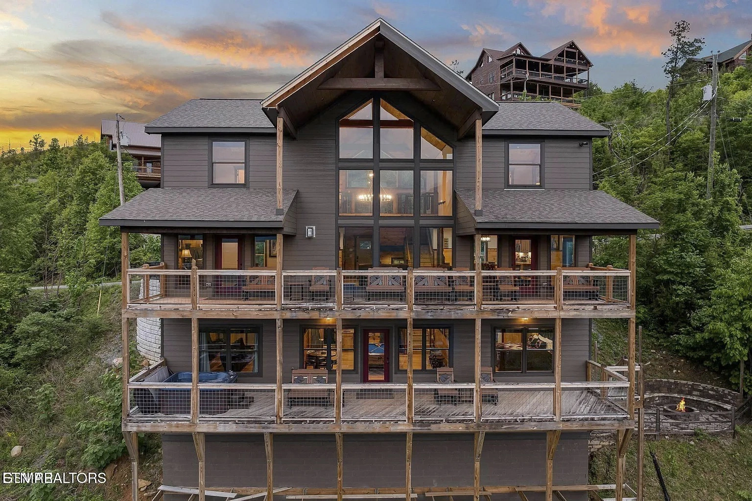 Mountain View Manor