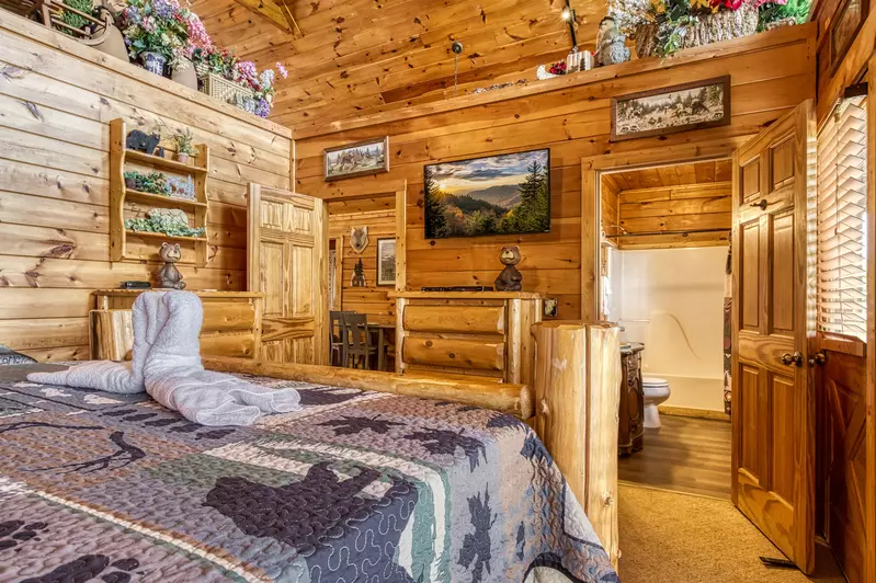 Wet and Wild bedroom with king size bed and private bathroom