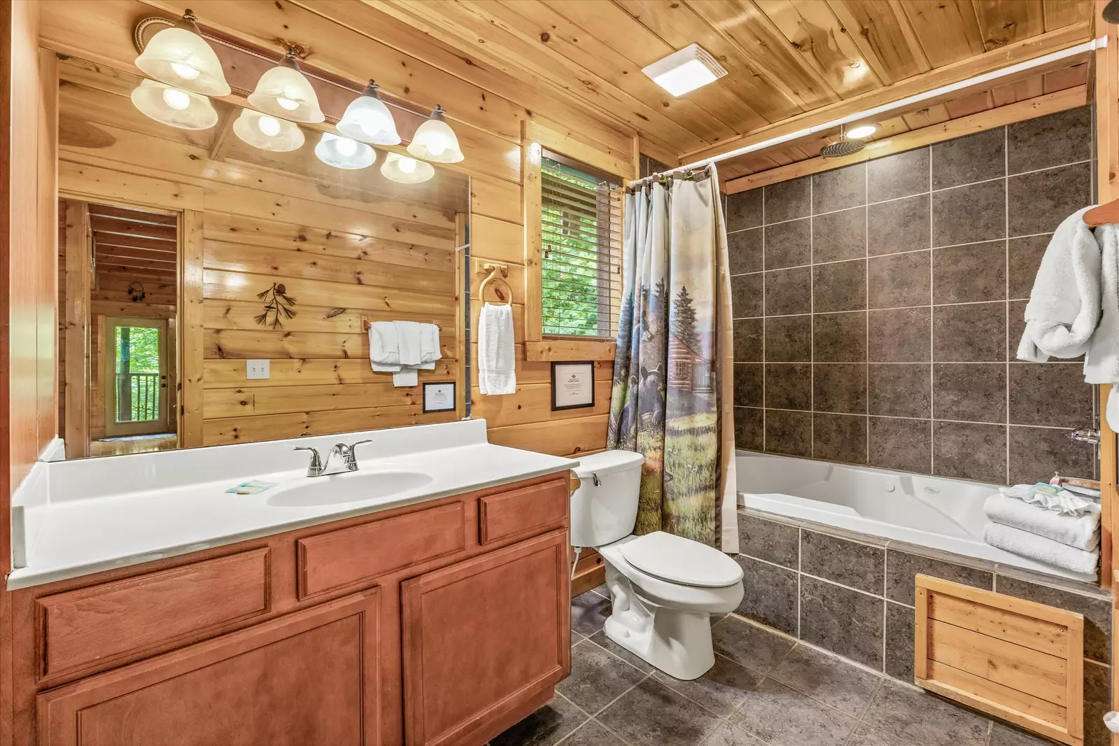 Property image, Interior, of Cherokee Charm