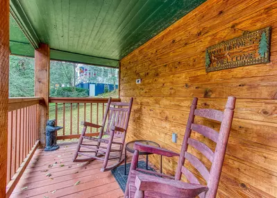 Cozy Creek Cabin