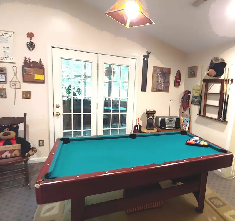Cozy Creek Cabin