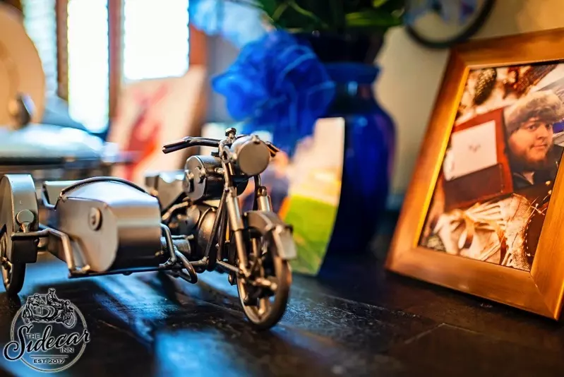 Dining room sidecar