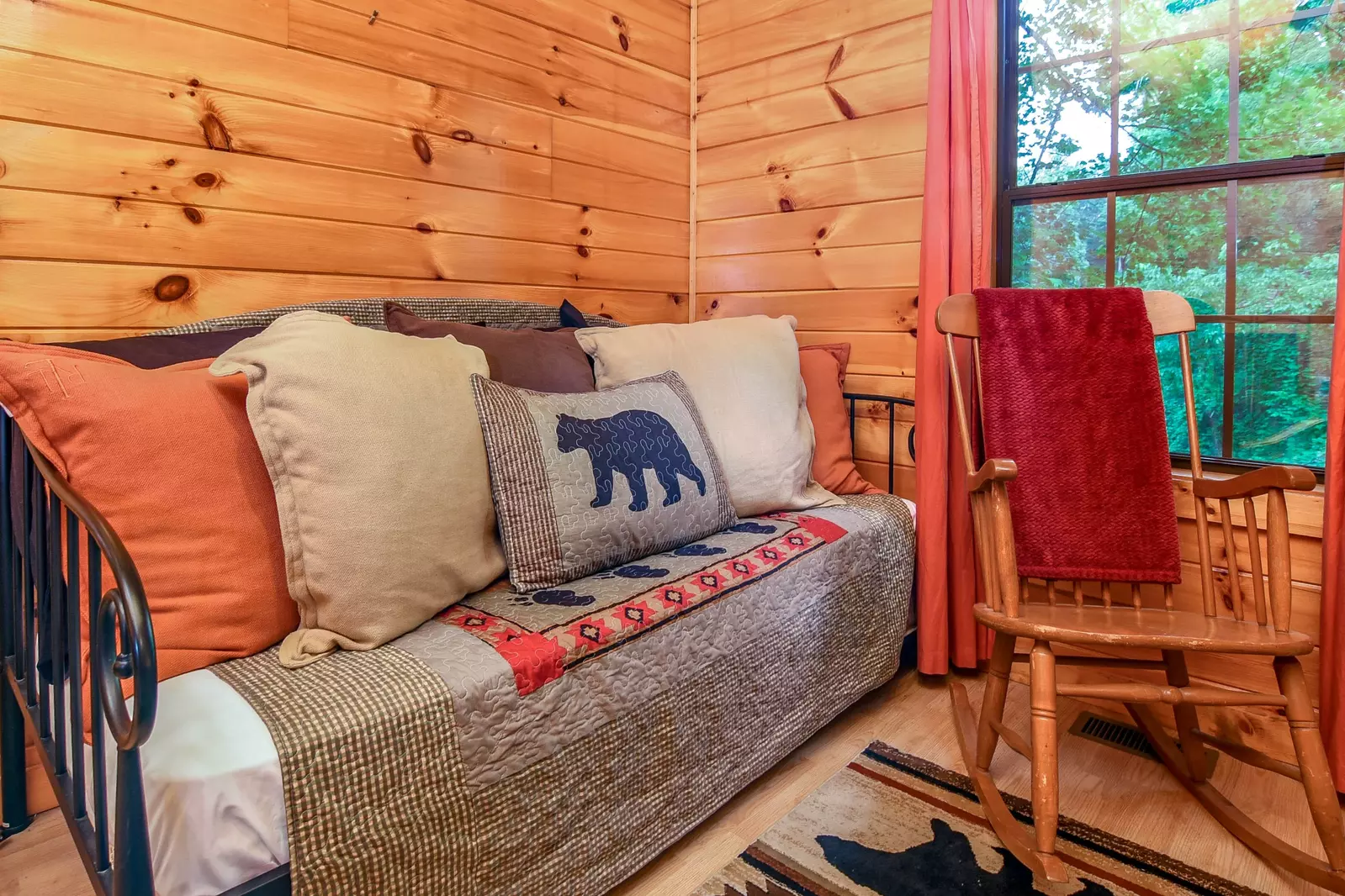 Permanent Vacation, a cozy 1-bedroom cabin tucked in the woods of Sevierville. Guests love its quiet, private setting—perfect for honeymoons, anniversaries, or small family getaways. Just 8 miles from the Parkway in Pigeon Forge, you’ll enjoy the best of both worlds: peaceful seclusion and easy access to the Smoky Mountains’ best attractions.