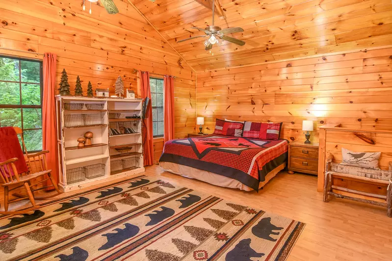 Permanent Vacation, a cozy 1-bedroom cabin tucked in the woods of Sevierville. Guests love its quiet, private setting—perfect for honeymoons, anniversaries, or small family getaways. Just 8 miles from the Parkway in Pigeon Forge, you’ll enjoy the best of both worlds: peaceful seclusion and easy access to the Smoky Mountains’ best attractions.