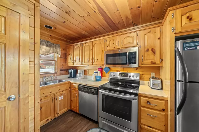 Rocky Top Retreat