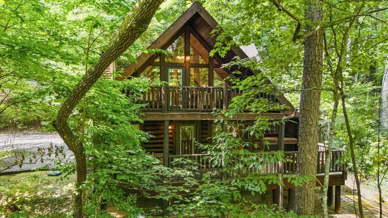 Little Pine Lodge