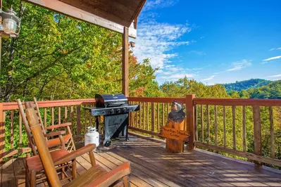 relax on a cabin porch on your smoky mountain family vacation