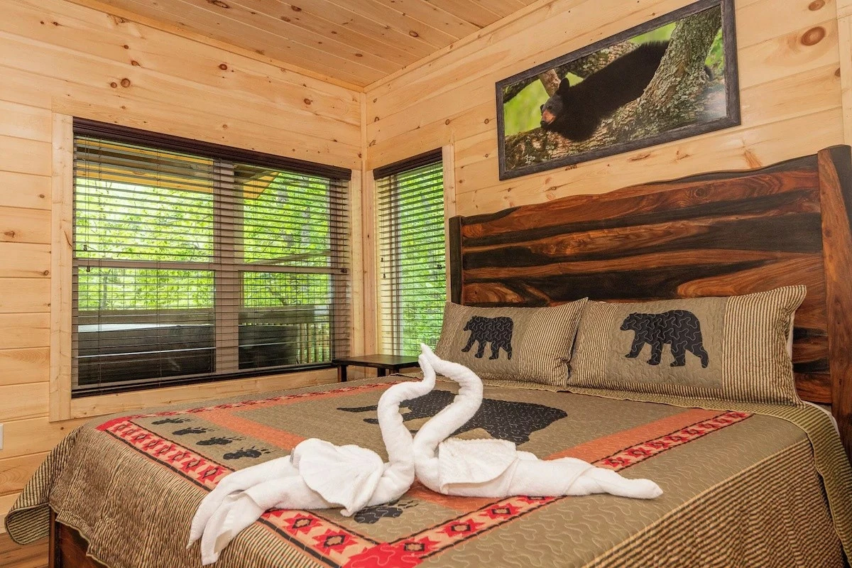 Cozy Cub Cabin