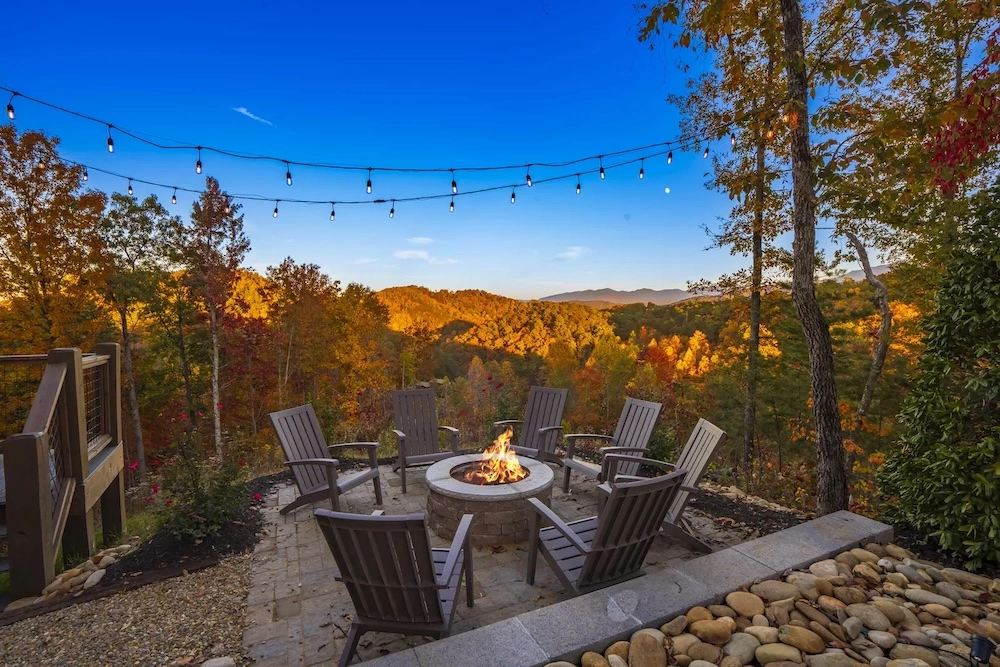 western ridge lodge is one of the top vacation cabin rentals in Sevierville