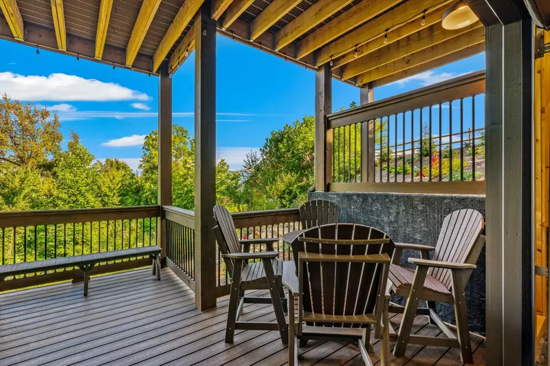 Property image, Interior, of Holy Smokes Pool Lodge