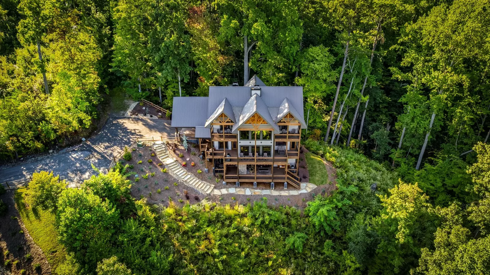 Property image, Interior, of Holy Smokes Pool Lodge