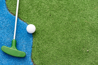 mini golf at nascar speedpark in sevierville