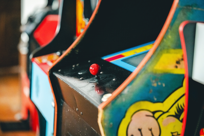 arcade games at nascar speedpark in sevierville