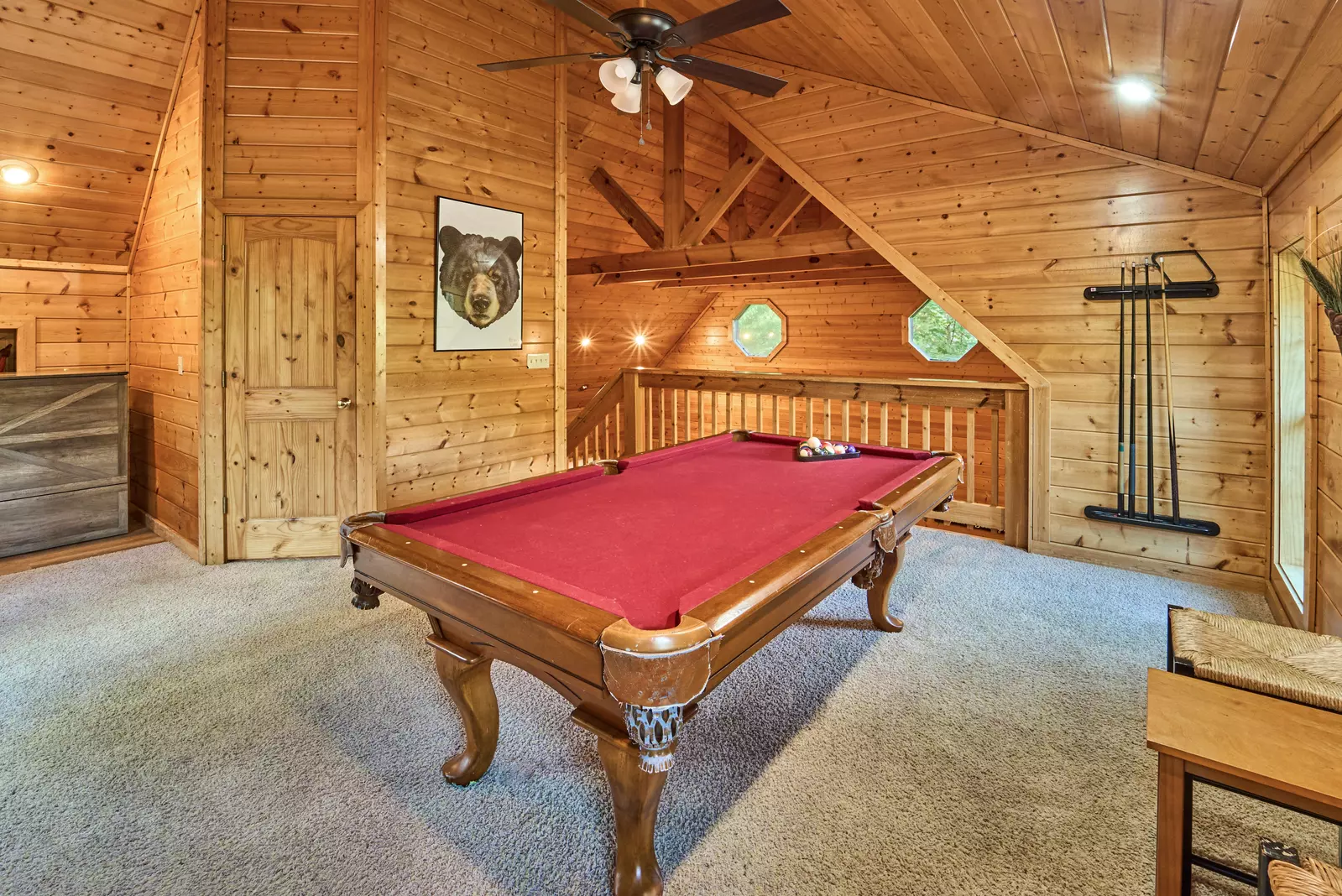 Property image, Interior, of Bear's Lair