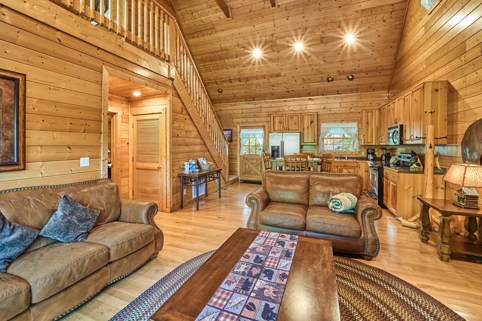 Property image, Interior, of Bear's Lair