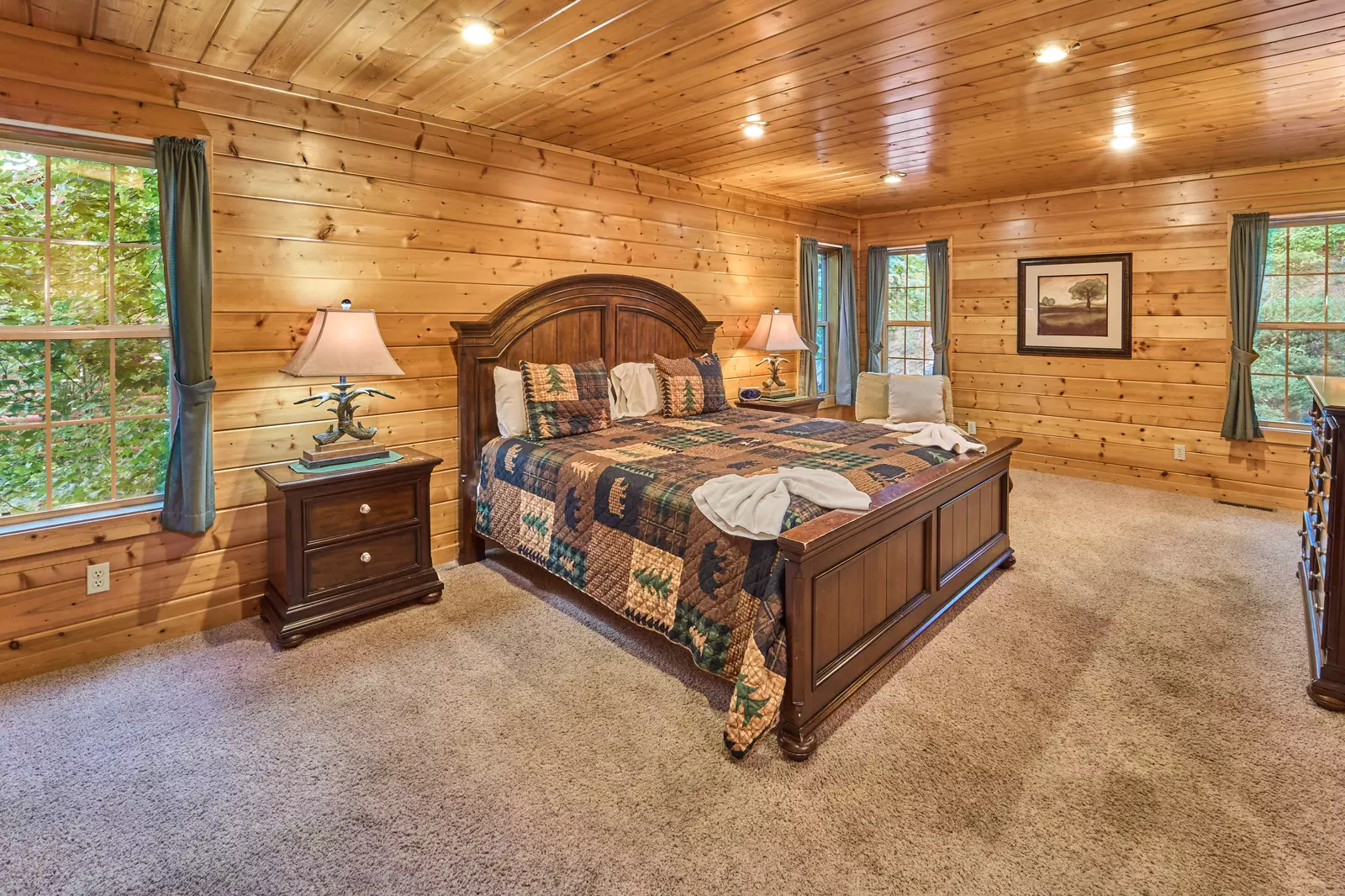 Property image, Interior, of Bear's Lair