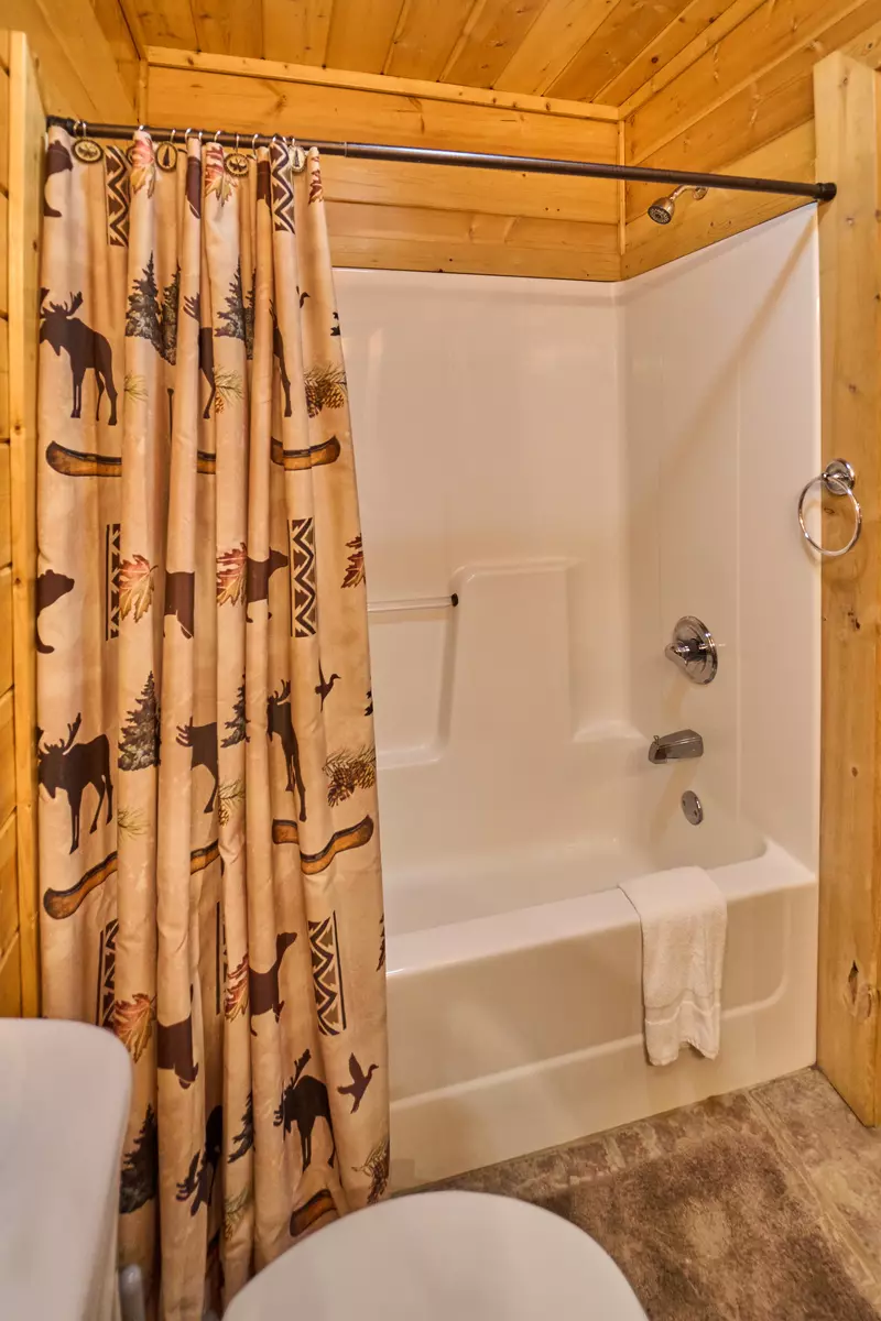 Property image, Interior, of Bear's Lair