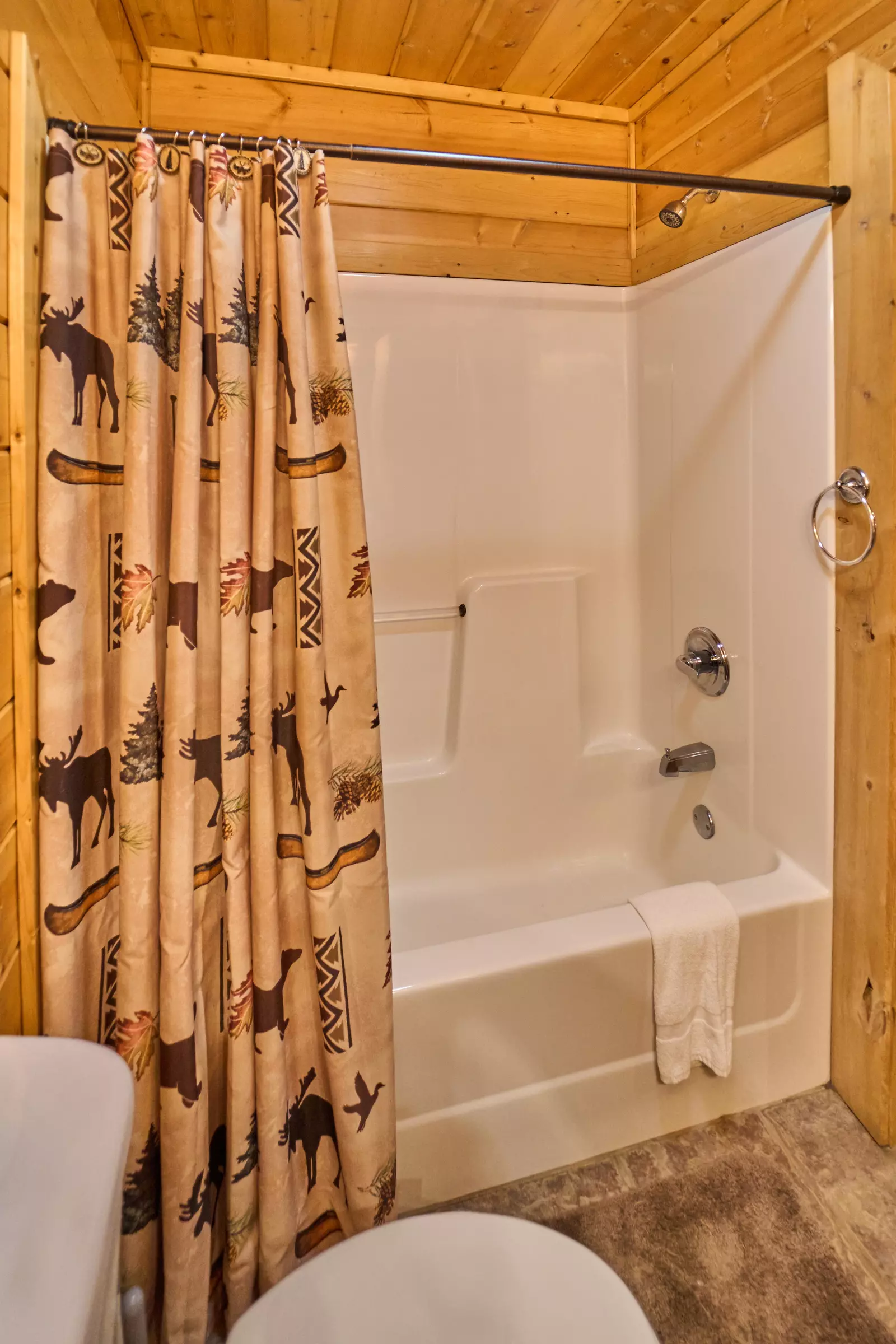 Property image, Interior, of Bear's Lair