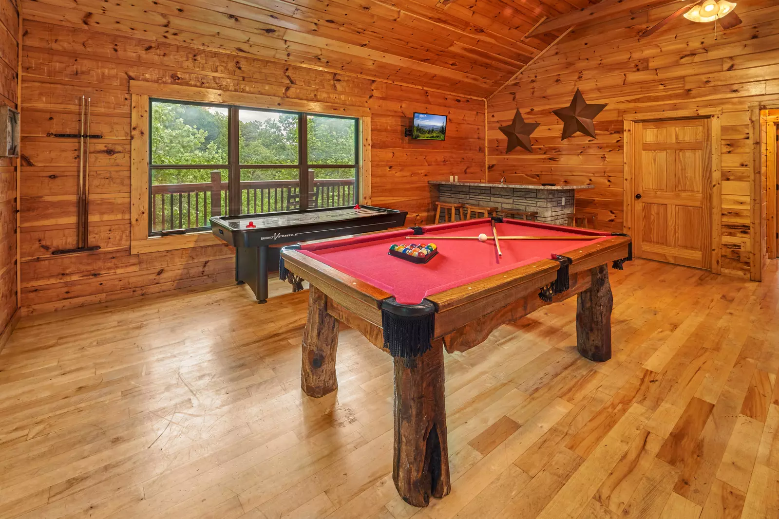 Property image, Interior, of Fire in the Sky