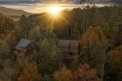 Property image, Interior, of Bear's Lair