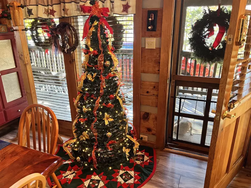 Old Glory Winterfest decorations