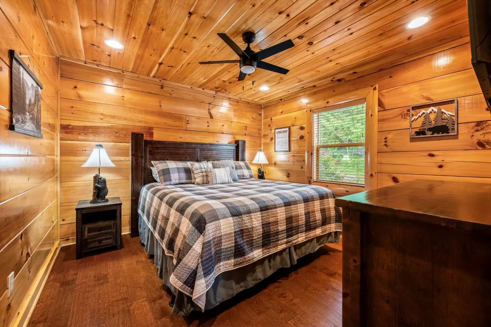 King size bed in bedroom 2