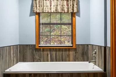 Little Mountain Hideaway