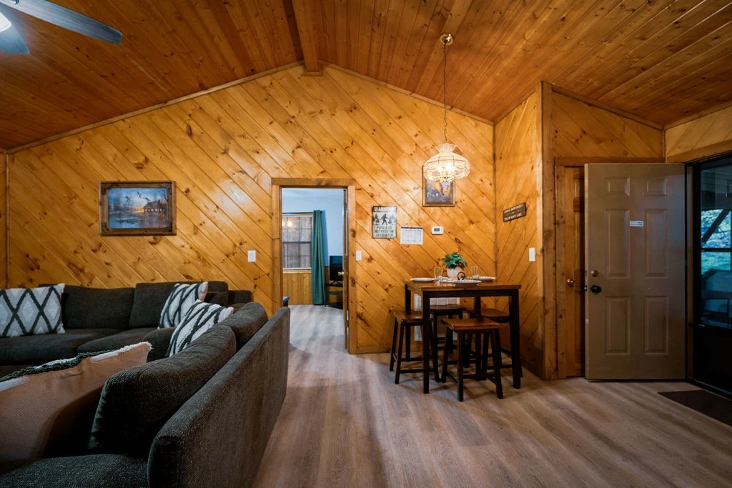 Little Mountain Hideaway