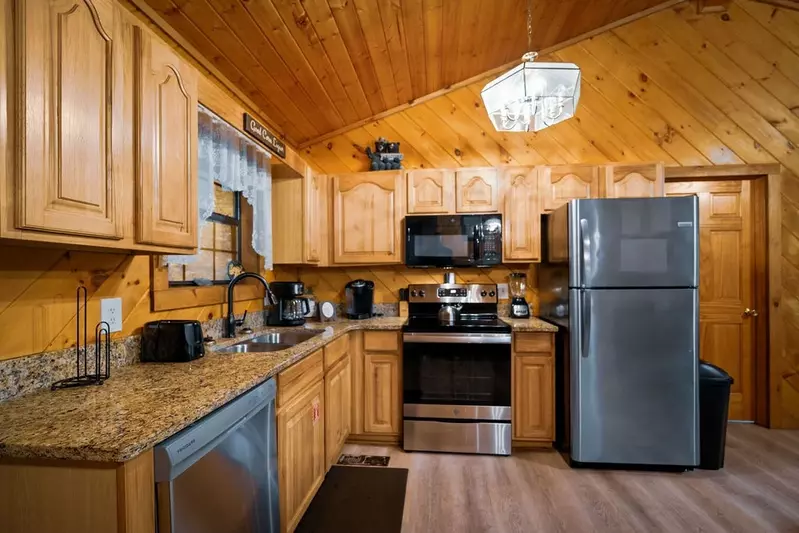 Little Mountain Hideaway