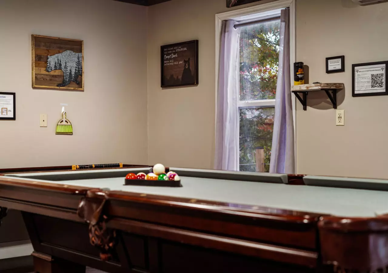 Bluff Mountain Escape