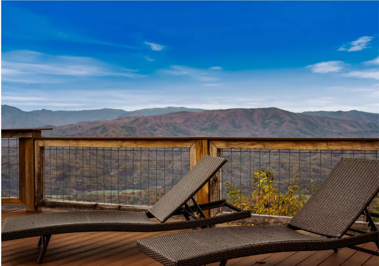 Bluff Mountain Escape