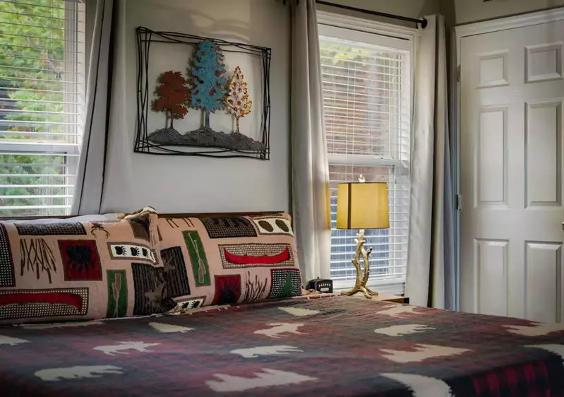 Bluff Mountain Escape