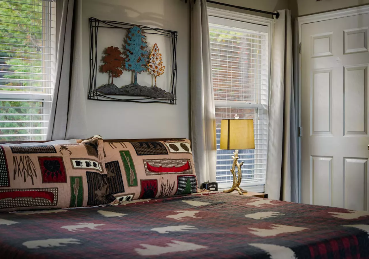 Bluff Mountain Escape