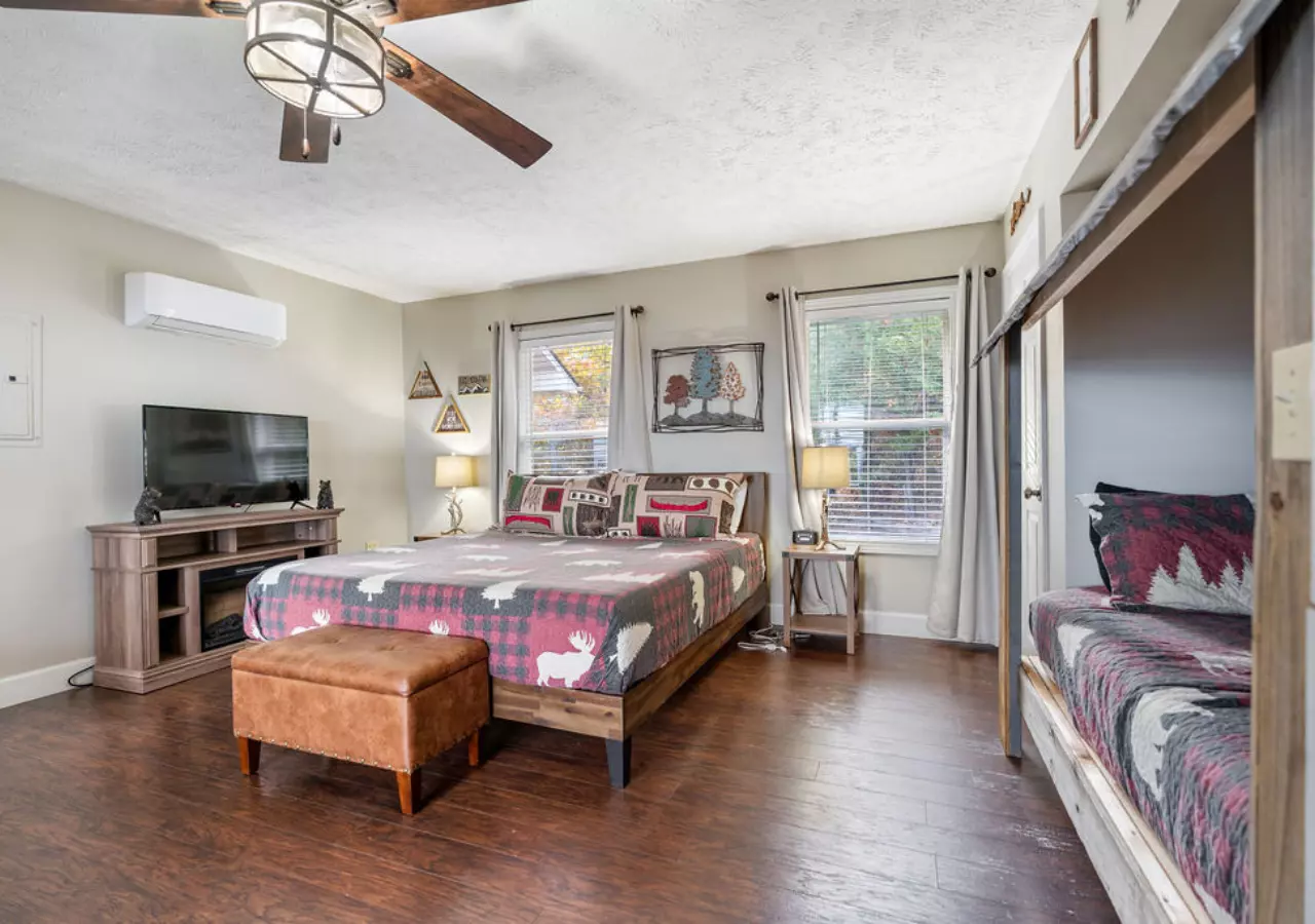 Bluff Mountain Escape