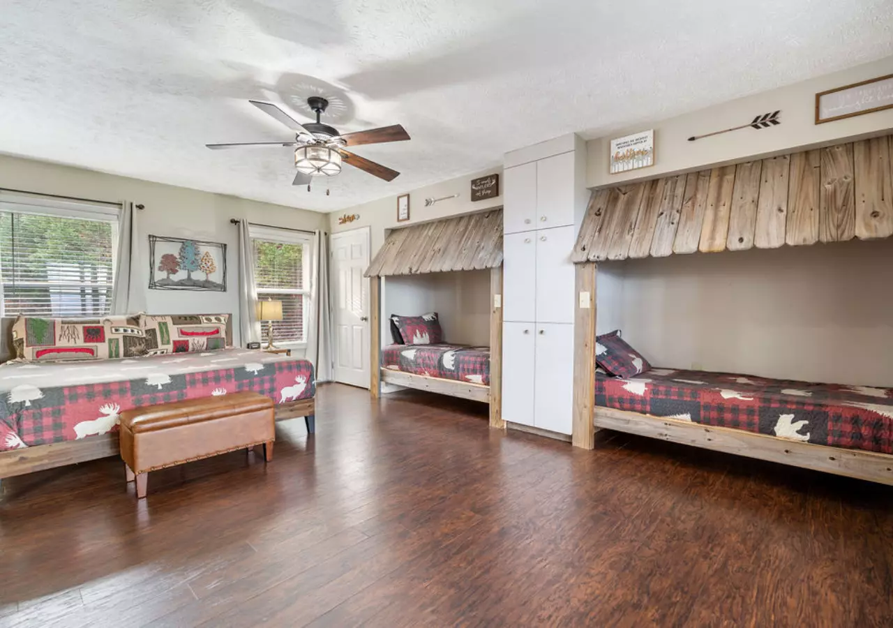 Bluff Mountain Escape