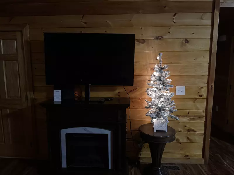 Magic Views Winterfest decorations