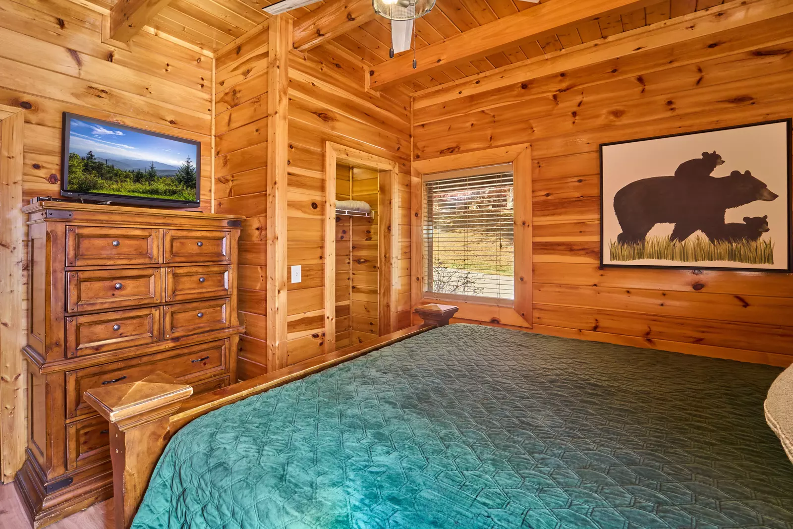 Property image, Interior, of Basswood Lodge