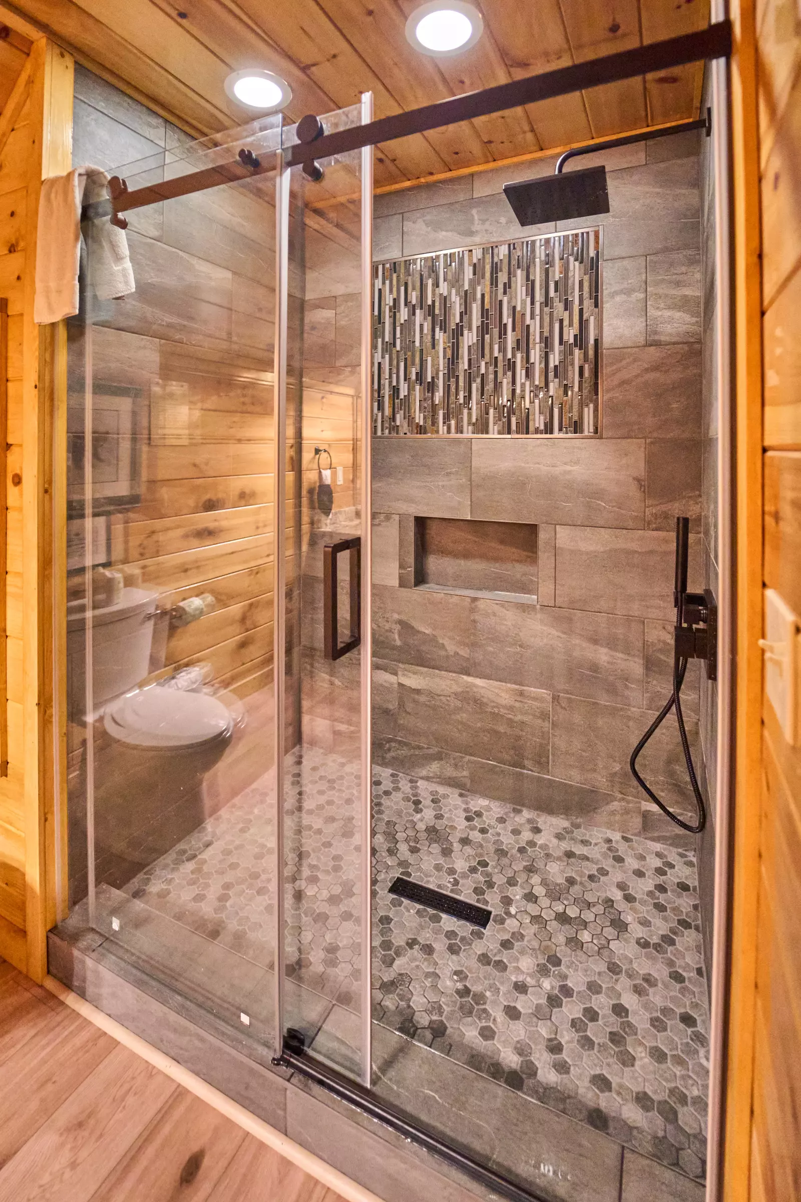 Property image, Interior, of Basswood Lodge