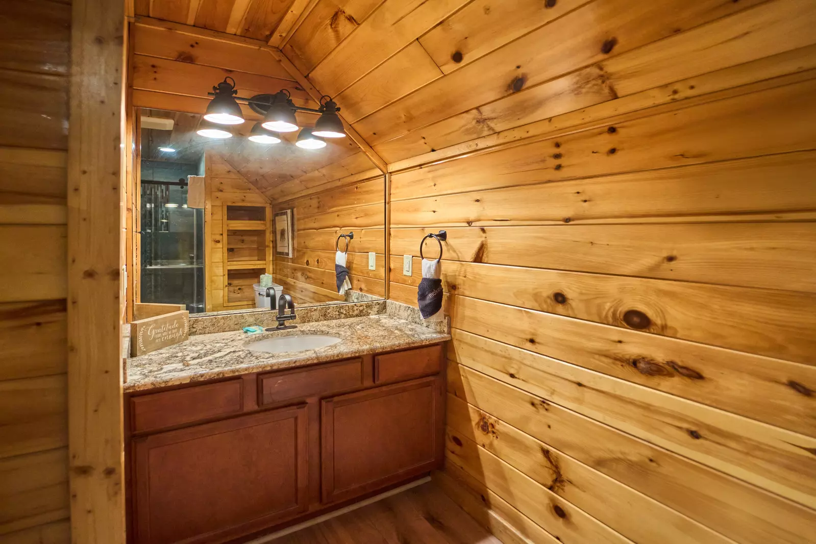 Property image, Interior, of Basswood Lodge