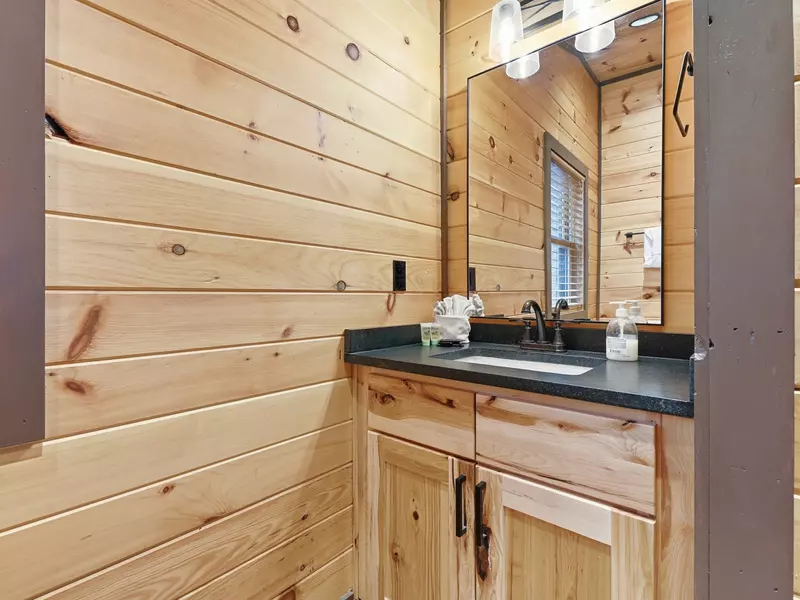 Property image, Exterior, of Falcon Crest #3104