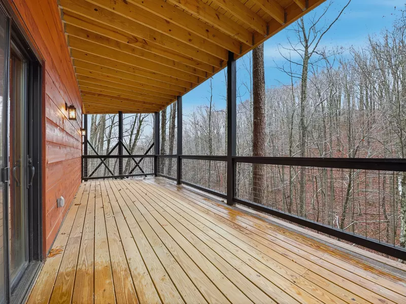 Property image, Exterior, of Falcon Crest #3104