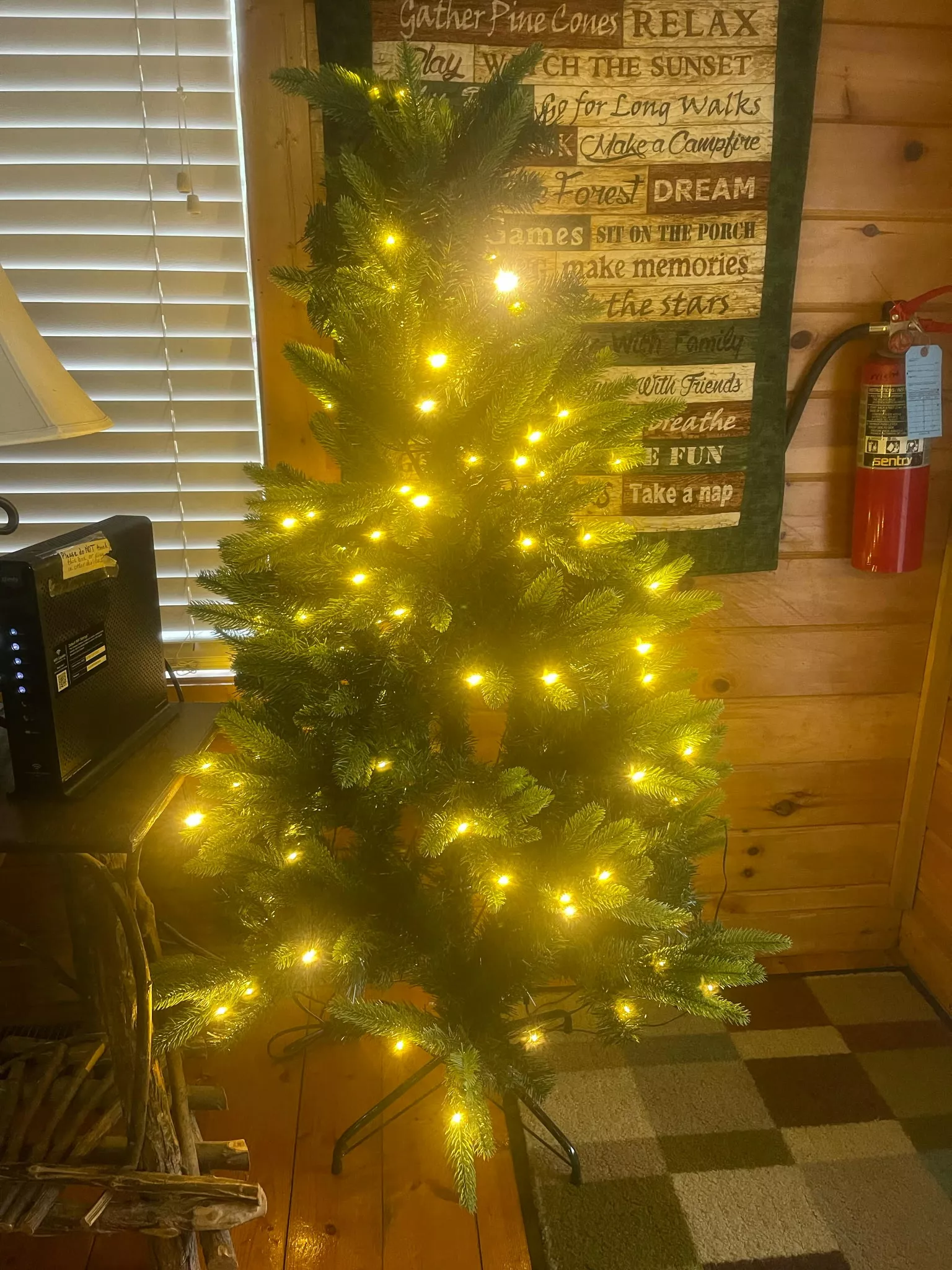 Possum Moon Winterfest decorations