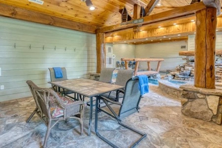 Mountain Cascades Lodge