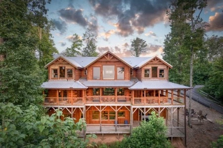 Mountain Cascades Lodge