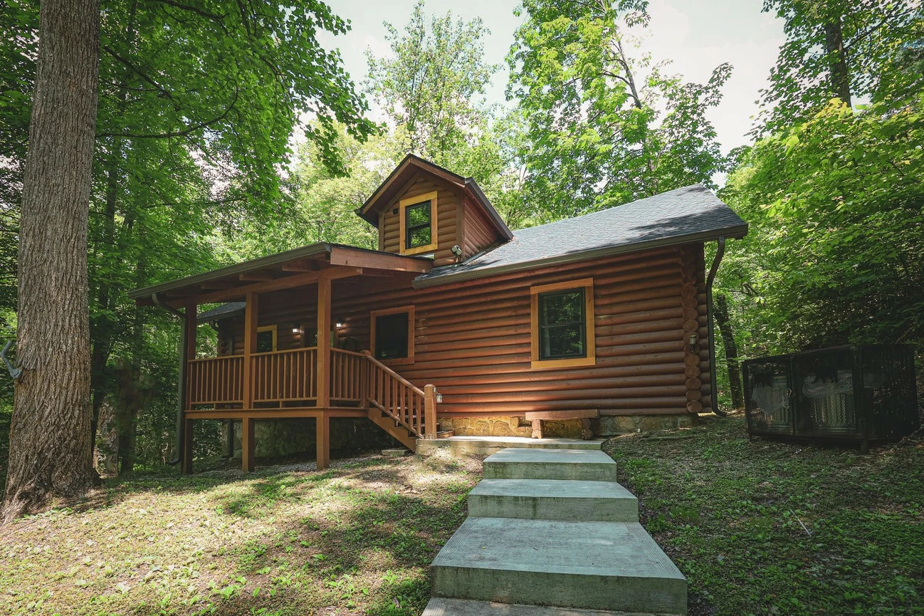 Lodge Between the Streams