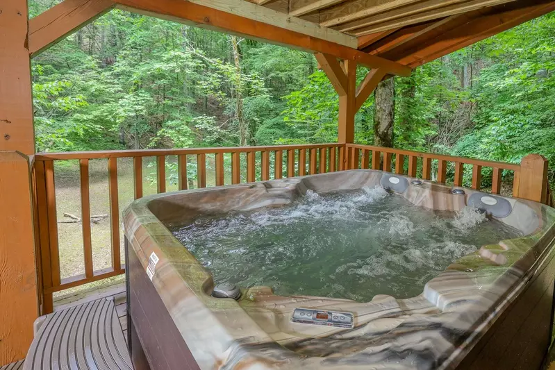 Lodge Between the Streams