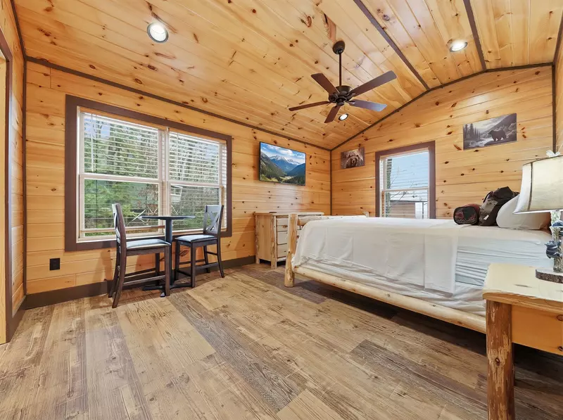 Property image, Exterior, of Falcon Crest #3104