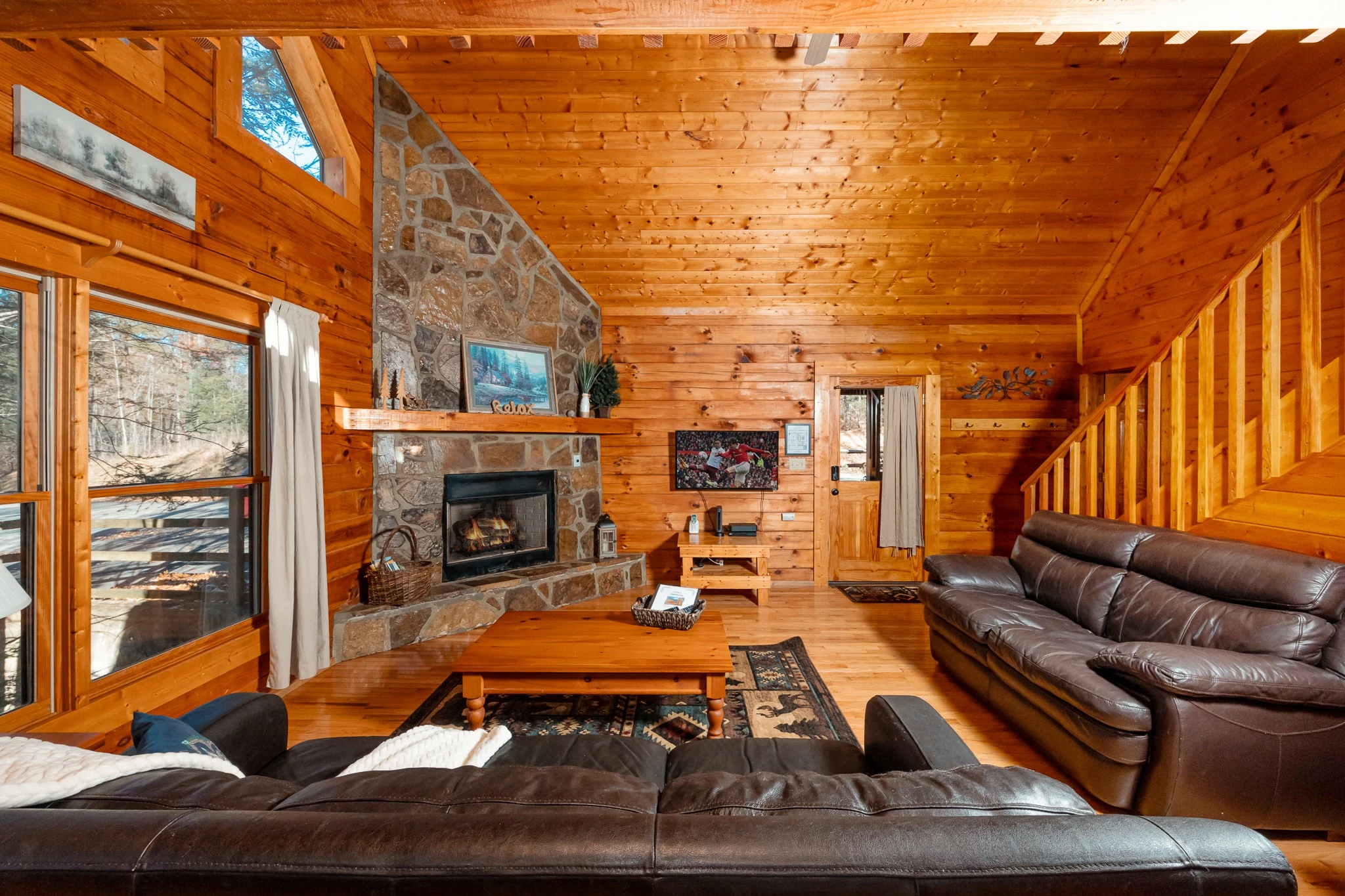 Timberwind - 2 bedroom Cabins in Sevierville - Little Valley