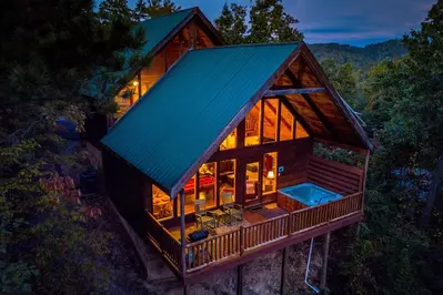 a walk in the woods is one of the top 1 bedroom cabins in Pigeon Forge
