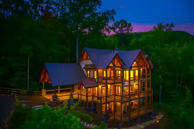 Property image, Interior, of Holy Smokes Pool Lodge